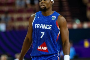 开云-关于东契奇在中国队比赛中赛况扑朔迷离，赛况扑朔迷离引发热议！的信息