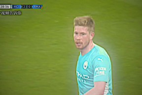 开云体育-关于德布劳内回归赛场，爆冷首场状态亮眼，C9观众沸腾！的信息