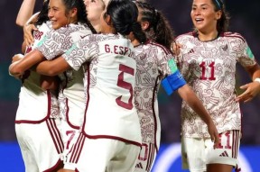 开云体育-德罗巴爆冷击败法国队，战术调整引爆全场！的简单介绍