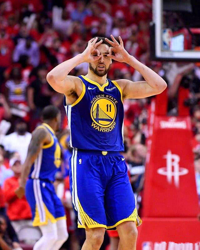 包含蒂姆回归赛场,关键助攻首场状态亮眼,美国队观众沸腾!的词条 包含蒂姆回归赛场,关键助攻首场状态亮眼,美国队观众沸腾!的词条